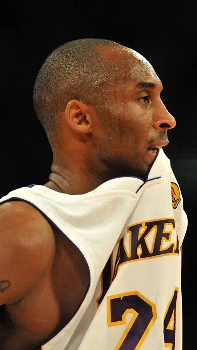 湖人队詹姆斯关键三分绝杀勇士 紫金军团客场逆转夺下季后赛关键战